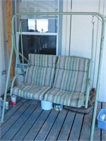 58.5"x 45"x 67" Outdoor Porch Swing W/Cushions