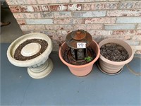 ASSORTMENT OF PLANT AND FLOWER POTS