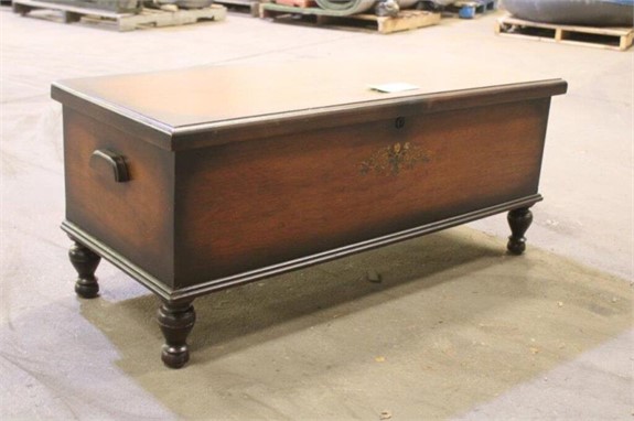 JUNE 3RD - ONLINE ANTIQUES AND COLLECTIBLES AUCTION