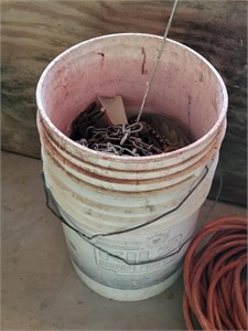 Bucket of Saw Blades & Small Chains