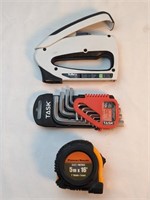 MIXED TOOLS & MEASURING TAPE