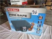 NIB FIRST ALERT WATERPROOF FIRE SAFE