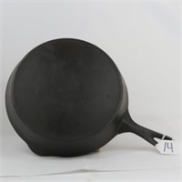 UNMARKED #8 CAST IRON SKILLET W/ HEAT RING