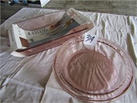 2 NEW ANCHOR HOCKING PINK BAKEWARE- PIE PLATE,