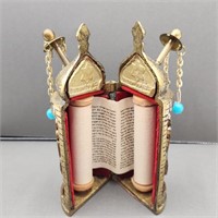 VTG JUDAICA JEWISH TORAH BRASS CASE WITH TORAH