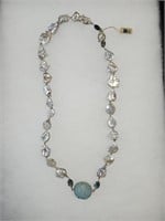 Wt 152.29g - Pearl necklace w/ pendant