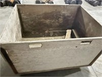 3 pt box to haul items/wood
