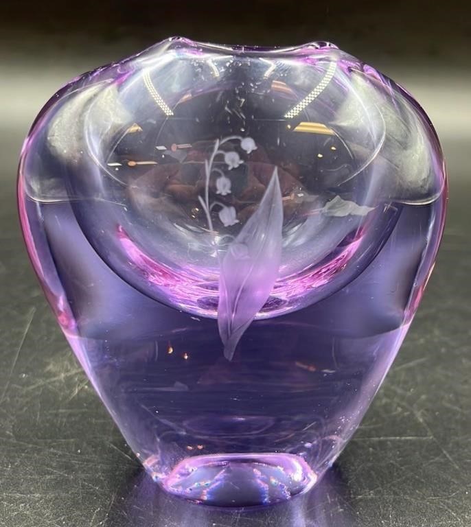 Beautiful Lavender Etched Art Glass Vase