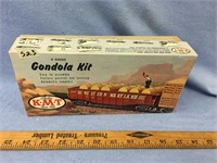 0 gauge gondola kit, new in box   (5)
