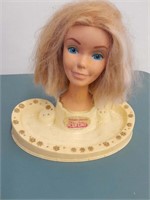 Mattel Barbie Styling Head 1971