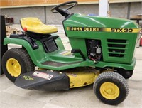 Clean John Deere STX30 Lawn Tractor