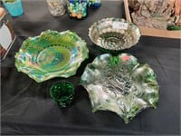 4 Pieces of carnival glass