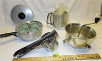 Sifter, Juice strainer, Egg Pan