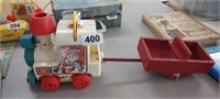 1975 TOMY TUNEYVILLE CHOO CHOO WITH WAGON