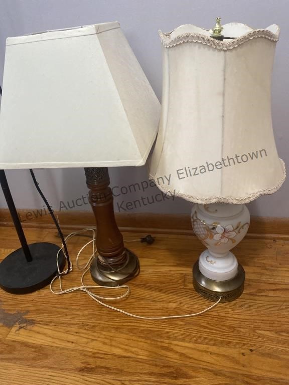 1 pole lamp and 2 table lamps