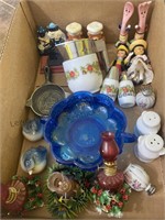 Box lot of salt and pepper shakers, very small