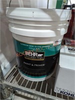 Behr premium plus paint and primer 5 gal bucket