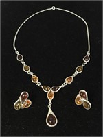 MATCHING NECKLACE/EARRINGS SET OF AMBER