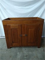 Antique dry sink