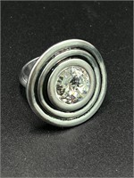Premier designs size 5 silver toned ring