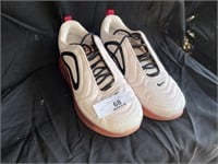Nike Airmax sz 11 mens tennis shoe NEW
