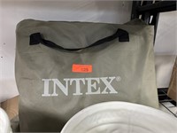 INTEX INFLATABLE MATTRESS QUEEN