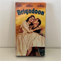 Sealed VHS Brigadoon - Gene Kelly