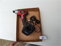 Skil Electric Screwdriver w/ Charger