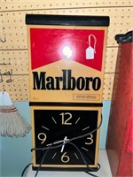 G-Vintage Marlboro Clock-Damage