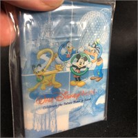 Disney Button Badge: 2000 Hologram