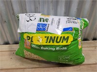 Feline Pine Platinum Non-Clumping Cat Litter 18lb.