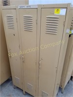 Vintage 3 door metal coat locker LOT B