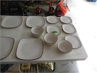 Home Trends Dinnerware;  (8) Plates, Misc. Pieces