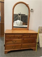 Knotted Pine 6 Drawer Dresser Dome Top Mirror