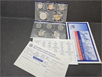 US Mint Uncirculated Coin Set Philadelphia
