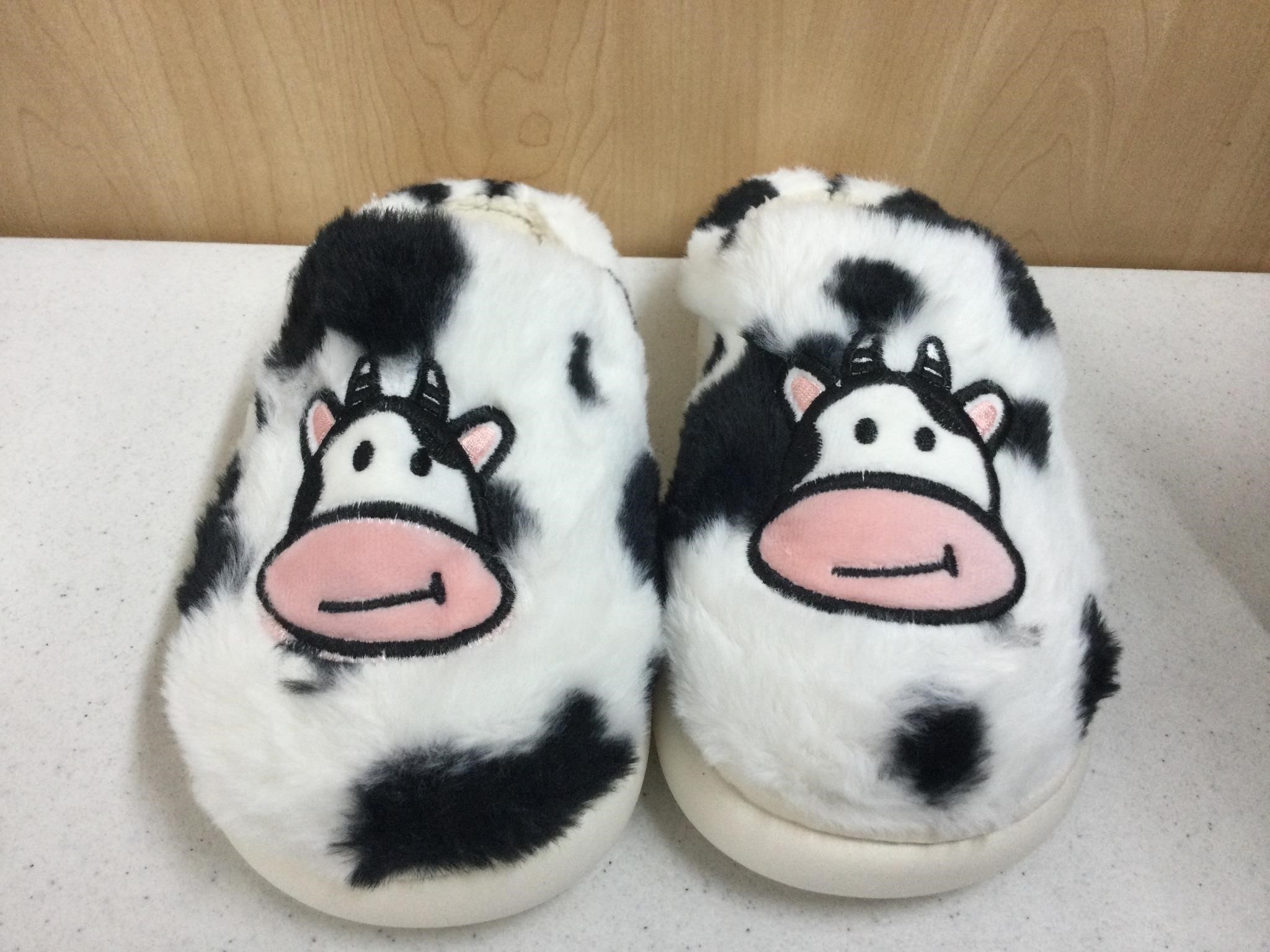 6 1/2” cow slipper