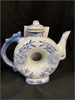 7 “ BLUE & WHITE DONUT TEAPOT