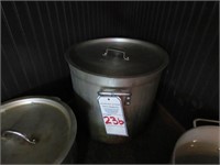 ALUMINUM STOCK POT W/LID