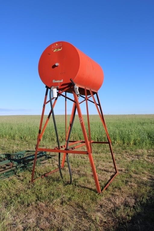 300 gal upright fuel barrell and stand