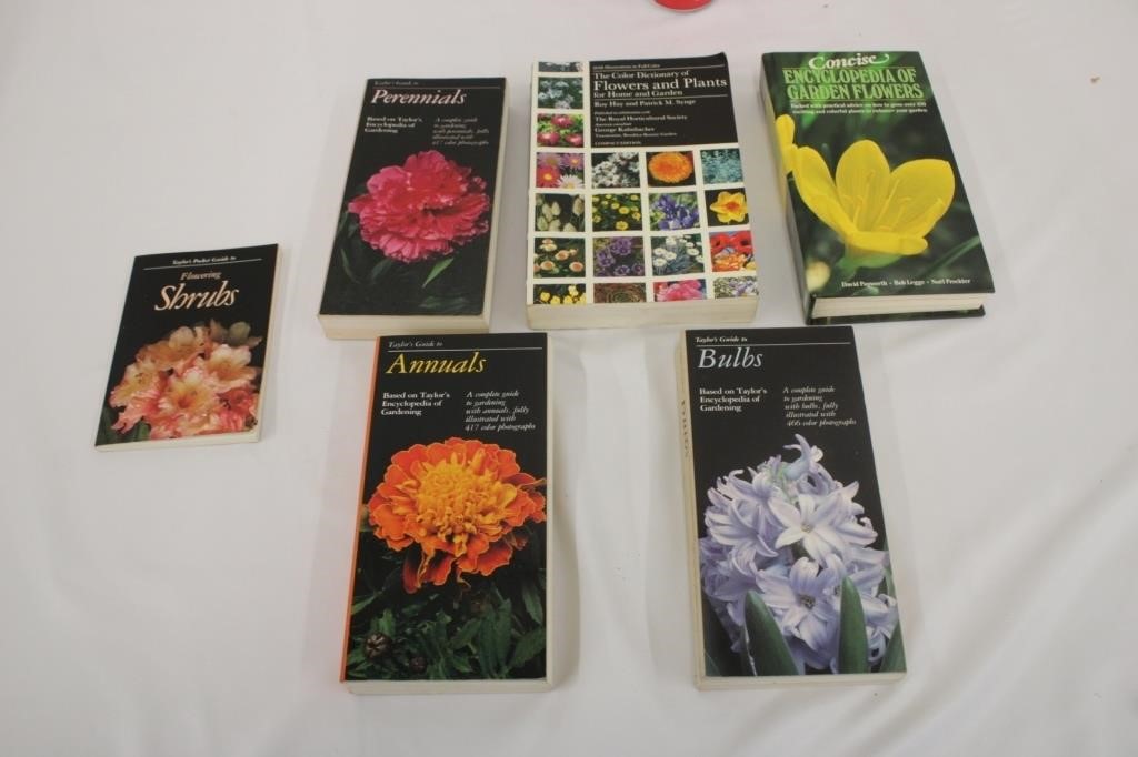 Taylor's Guide To Bulbs, Shrubs, Annuals & ETC