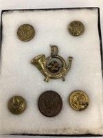 Civil War & WW1 Era Military Buttons/Pin, D