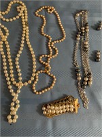 Pearls & Beaded Jewelry