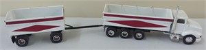 Custom Grain Truck w/Pup 1/64