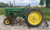 John Deere B