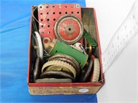 METAL BOX LOT MECCANO PIECES - WHEELS, ETC