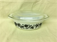 Pyrex BLACK TULIP Oval Casserole Dish with Lid