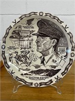 GENERAL DOUGLAS MacARTHUR 1940s Plate Vernon Kilns