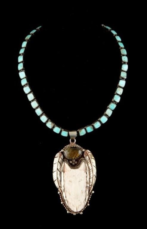 Turquoise necklace w pendant art - wolf