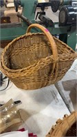 Oval basket