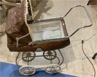 Vintage vinyl and metal baby doll carriage(1736)